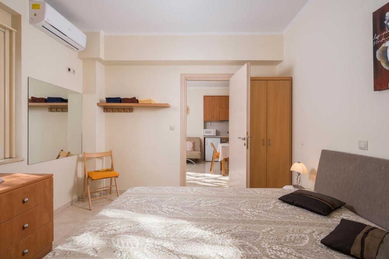 Luxury Coastal Retreat, Mountain View Balcony With Palm Trees & Parking Lägenhet Chania  Exteriör bild