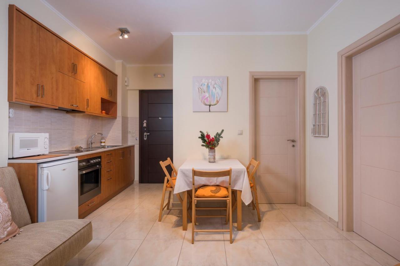 Luxury Coastal Retreat, Mountain View Balcony With Palm Trees & Parking Lägenhet Chania  Exteriör bild